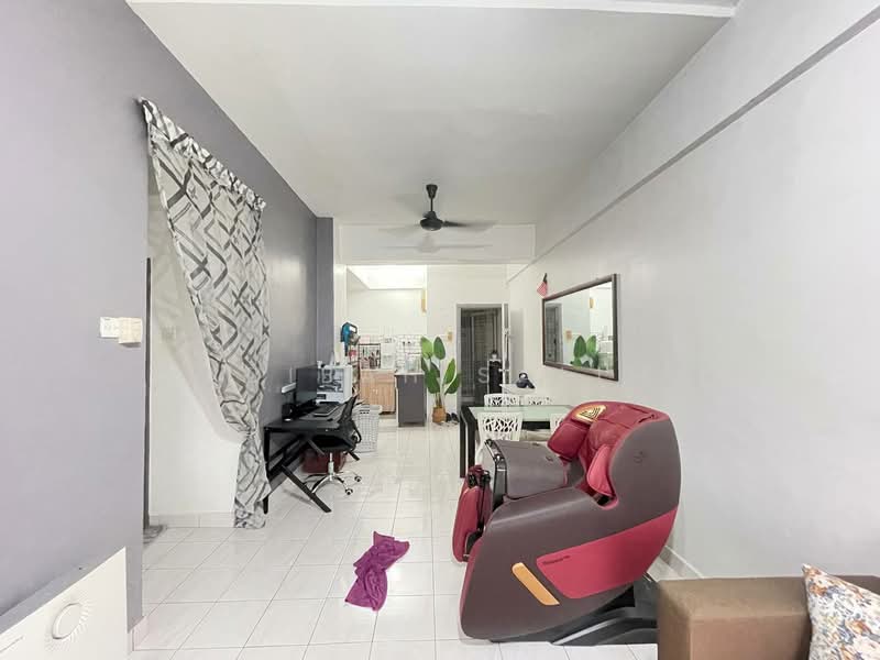 Kondominium untuk Dijual di Vista Millennium Condominium - Adibah Salim - Living Room - PropertyGuru.com.my