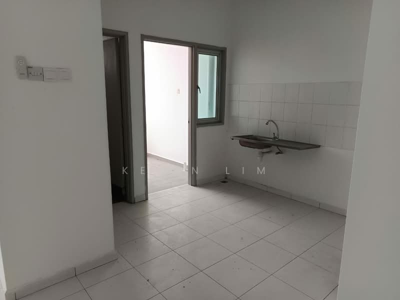 Condominium for Sale at The Golden Triangle Condominium - Kevin Lim - Kitchen - PropertyGuru.com.my