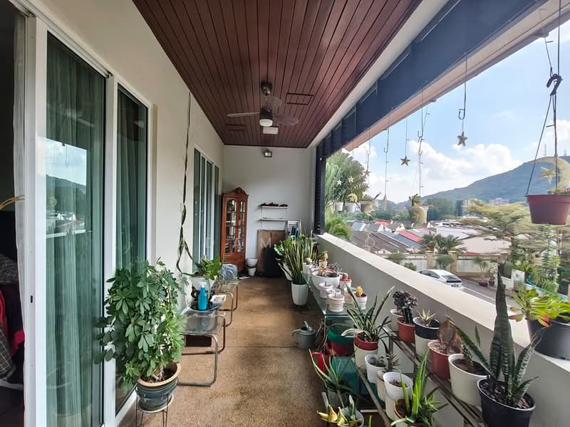 Rumah Berkembar untuk Dijual di Ampang (Ampang) - Adam Foo - Balcony - PropertyGuru.com.my