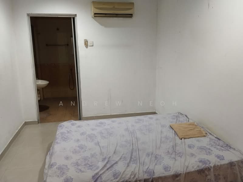 Rumah Teres 2 Tingkat untuk Dijual di Taman Harmoni Kajang (Kajang) - Andrew Neoh - Bedroom - PropertyGuru.com.my