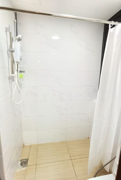 Service Residence for Sale at Country Garden Central Park - Khor Soo Ling - Bathroom - PropertyGuru.com.my