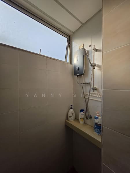 Condominium for Rent at Platinum Lake PV 15 - Yanny Siow - Bathroom - PropertyGuru.com.my