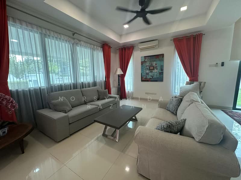 3-storey Terraced House for Rent in Cyber 9 (Cyberjaya) - Norsyahidah Razlan - Living Room - PropertyGuru.com.my