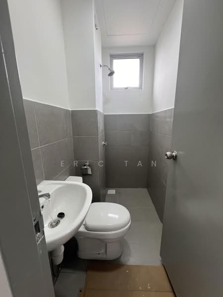 Servis Apartment untuk Disewa di Prestige Residence - Eric Tan - Bathroom - PropertyGuru.com.my