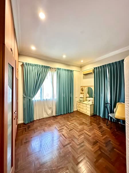Bungalow for Sale in Taman Hui Sing (Kuching) - Sherene Kok - Bedroom - PropertyGuru.com.my