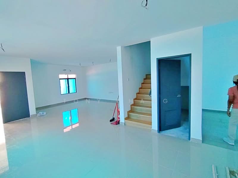 Terraced House for Sale in Taman Selayang Permata (Batu Caves) - Tony Chang - Living Room - PropertyGuru.com.my
