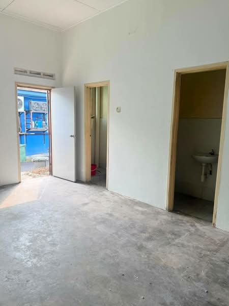 Shop for Rent in Taman Pulai Indah (Johor Bahru) - SJ CHAN - Interior - PropertyGuru.com.my