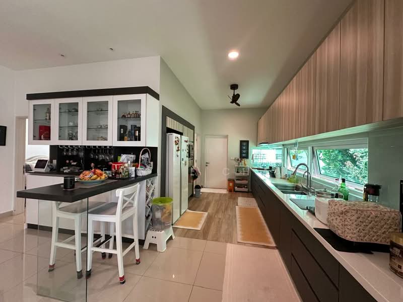Semi-Detached House for Rent in Cyberjaya (Selangor) - Evelle Chan - Kitchen - PropertyGuru.com.my