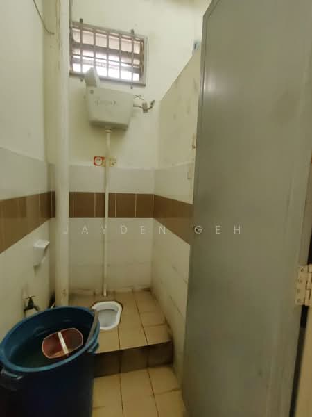 Shop for Sale in Taman Rakyat (Alor Setar) - Jayden Geh - Bathroom - PropertyGuru.com.my