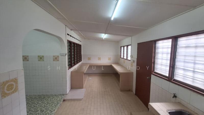 Rumah Teres 1-Tingkat untuk Dijual di Kelana Jaya (Petaling Jaya) - Shaiful Rudy - Kitchen - PropertyGuru.com.my