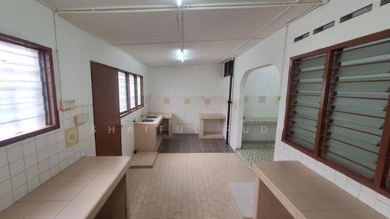 Rumah Teres 1-Tingkat untuk Dijual di Kelana Jaya (Petaling Jaya) - Shaiful Rudy - Kitchen - PropertyGuru.com.my