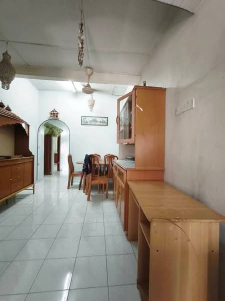 1-storey Terraced House for Sale in Taman Pinji Mewah (Ipoh) - Sam . - Dining Room - PropertyGuru.com.my