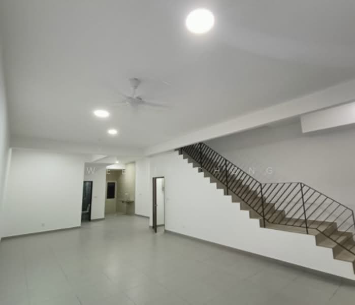 3-storey Terraced House for Sale in Batu 9 (Cheras) - Kweenie Chong - Living Room - PropertyGuru.com.my