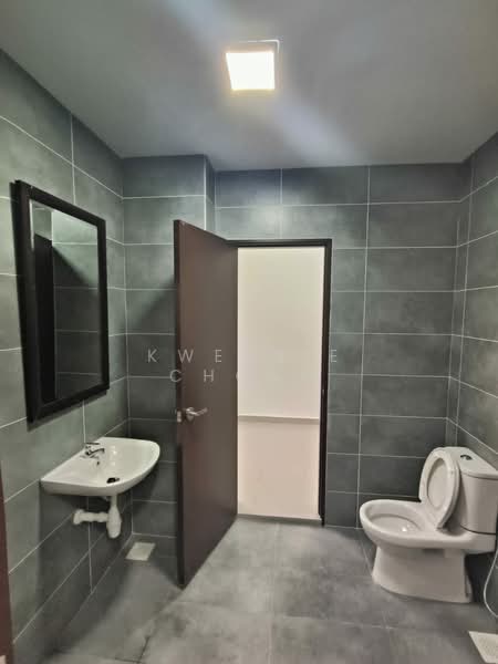 3-storey Terraced House for Sale in Batu 9 (Cheras) - Kweenie Chong - Bathroom - PropertyGuru.com.my