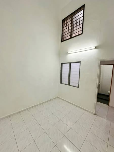 1-storey Terraced House for Sale in Taman Universiti (Skudai) - Iden Tan - Interior - PropertyGuru.com.my