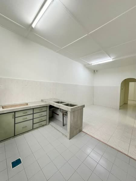 1-storey Terraced House for Sale in Taman Universiti (Skudai) - Iden Tan - Kitchen - PropertyGuru.com.my