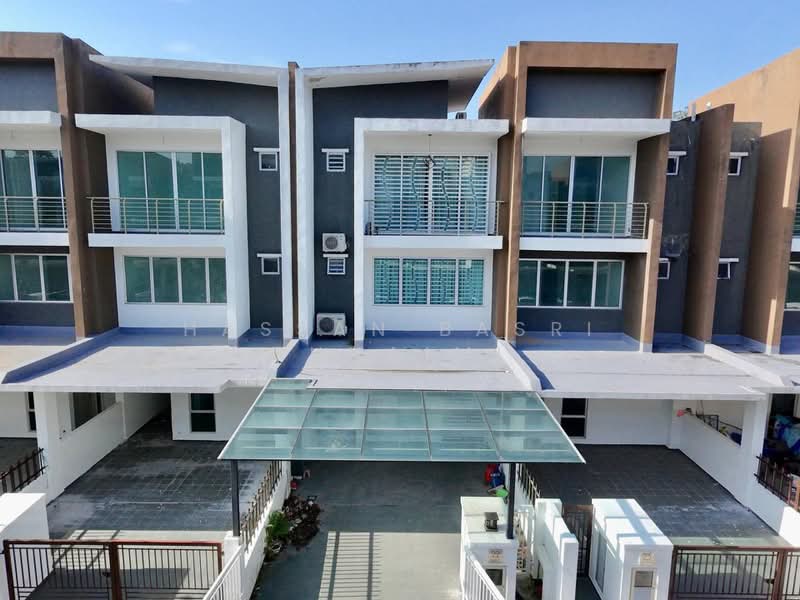 Rumah Teres 2.5 Tingkat untuk Dijual di Seremban (Negeri Sembilan) - Hassan Basri Suhaimi - Exterior - PropertyGuru.com.my