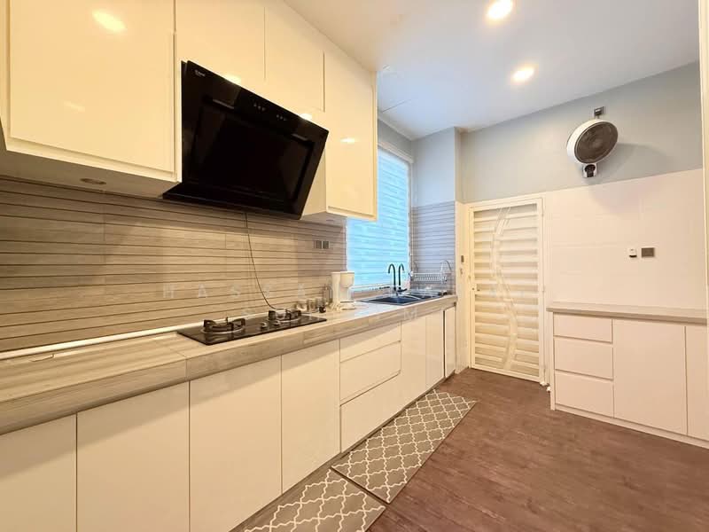 Rumah Teres 2.5 Tingkat untuk Dijual di Seremban (Negeri Sembilan) - Hassan Basri Suhaimi - Kitchen - PropertyGuru.com.my