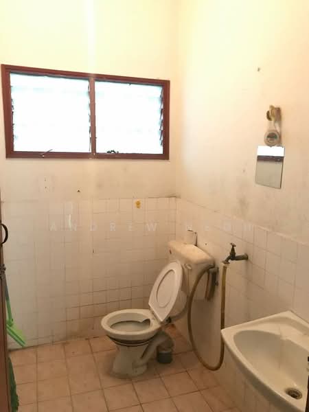 Rumah Teres 2 Tingkat untuk Dijual di Taman Rasa Sayang (Cheras) - Andrew Neoh - Bathroom - PropertyGuru.com.my