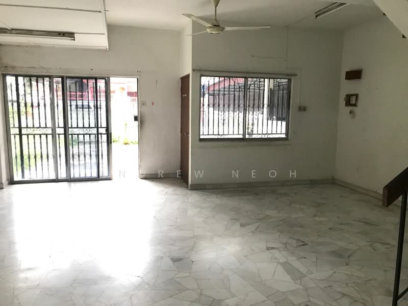 Rumah Teres 2 Tingkat untuk Dijual di Taman Rasa Sayang (Cheras) - Andrew Neoh - Living Room - PropertyGuru.com.my