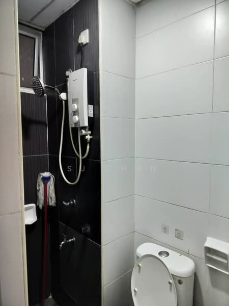 Service Residence for Rent at Larkin Heights - SJ CHAN - Bathroom - PropertyGuru.com.my