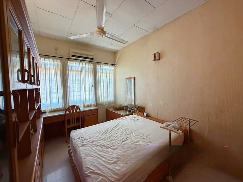 2-storey Terraced House for Sale in Island Glades (Jelutong) - Ping Koay - Bedroom - PropertyGuru.com.my