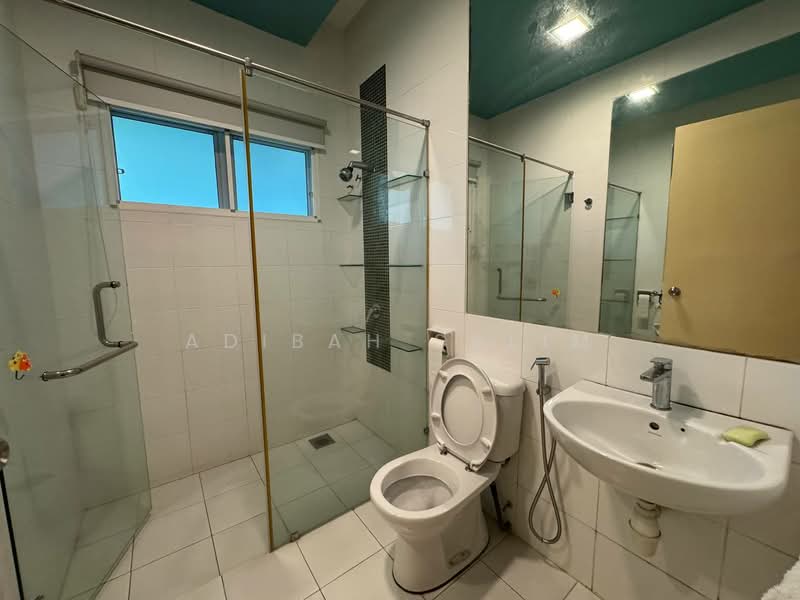 Rumah Berkembar untuk Dijual di Shah Alam (Selangor) - Adibah Salim - Bathroom - PropertyGuru.com.my