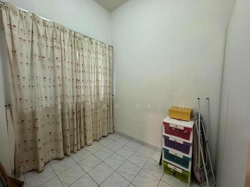 Rumah Berkembar untuk Dijual di Shah Alam (Selangor) - Adibah Salim - Interior - PropertyGuru.com.my