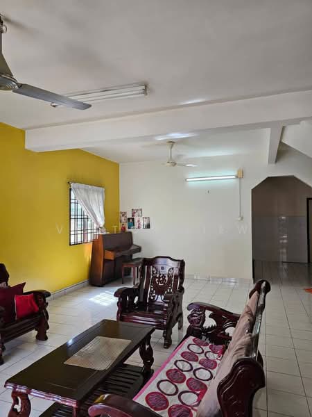 Rumah Teres 2 Tingkat untuk Dijual di Seksyen 5 (Kota Damansara) - Victor Liew - Living Room - PropertyGuru.com.my