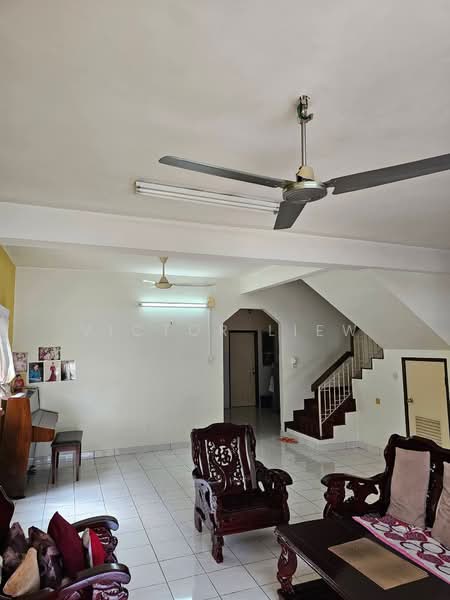 Rumah Teres 2 Tingkat untuk Dijual di Seksyen 5 (Kota Damansara) - Victor Liew - Living Room - PropertyGuru.com.my