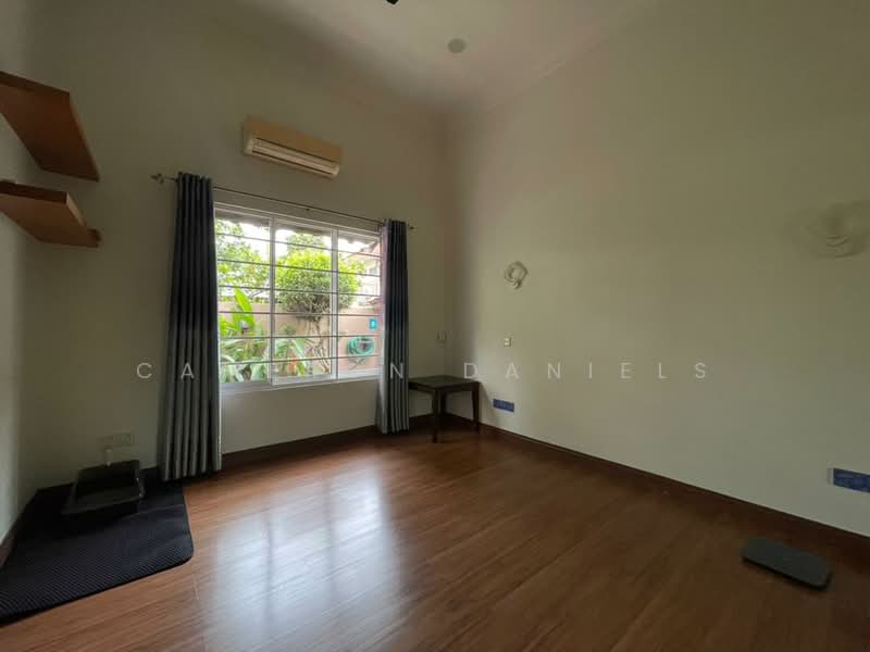 Bungalow for Sale in Taman Yarl (Jalan Klang Lama (Old Klang Road)) - Cameron Daniels - Bedroom - PropertyGuru.com.my
