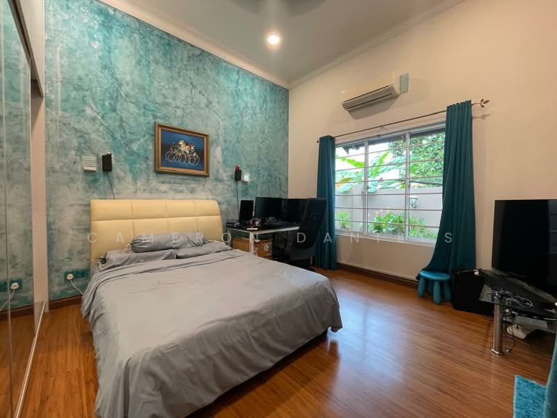 Bungalow for Sale in Taman Yarl (Jalan Klang Lama (Old Klang Road)) - Cameron Daniels - Bedroom - PropertyGuru.com.my