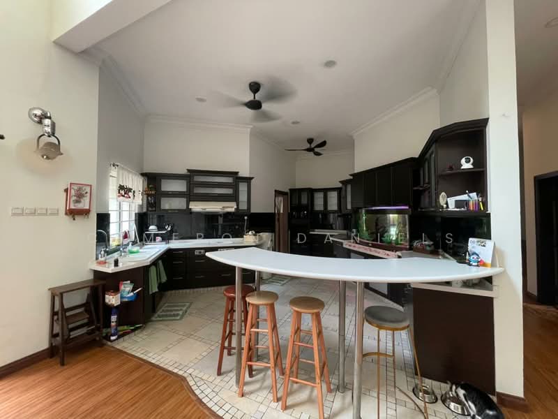 Bungalow for Sale in Taman Yarl (Jalan Klang Lama (Old Klang Road)) - Cameron Daniels - Kitchen - PropertyGuru.com.my