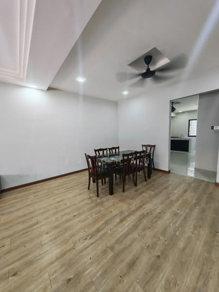 Rumah Teres 2 Tingkat untuk Disewa di Taman Dato Onn (Johor Bahru) - SJ CHAN - Dining Room - PropertyGuru.com.my