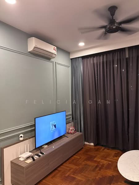 Servis Apartment untuk Disewa di Bloomsvale Menara Vista Petaling - Felicia Gan - Living Room - PropertyGuru.com.my