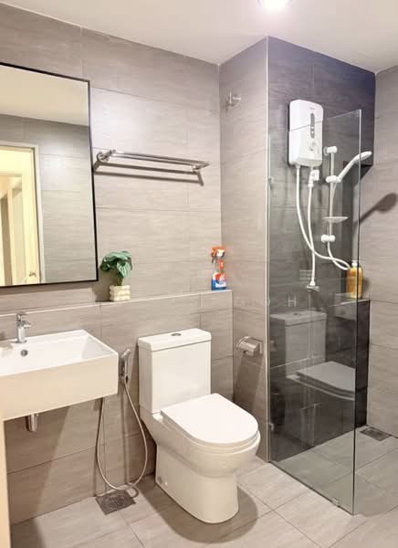 Service Residence for Sale at Vision City Youth City - Lucus Goh - Bathroom - PropertyGuru.com.my