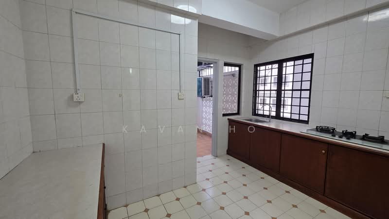Kondominium untuk Dijual di Tiara Faber - Kavan Ho - Kitchen - PropertyGuru.com.my
