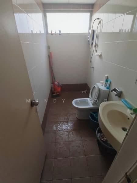 Condominium for Sale at Platinum Hill PV 2 - Mandy Khoo - Bathroom - PropertyGuru.com.my