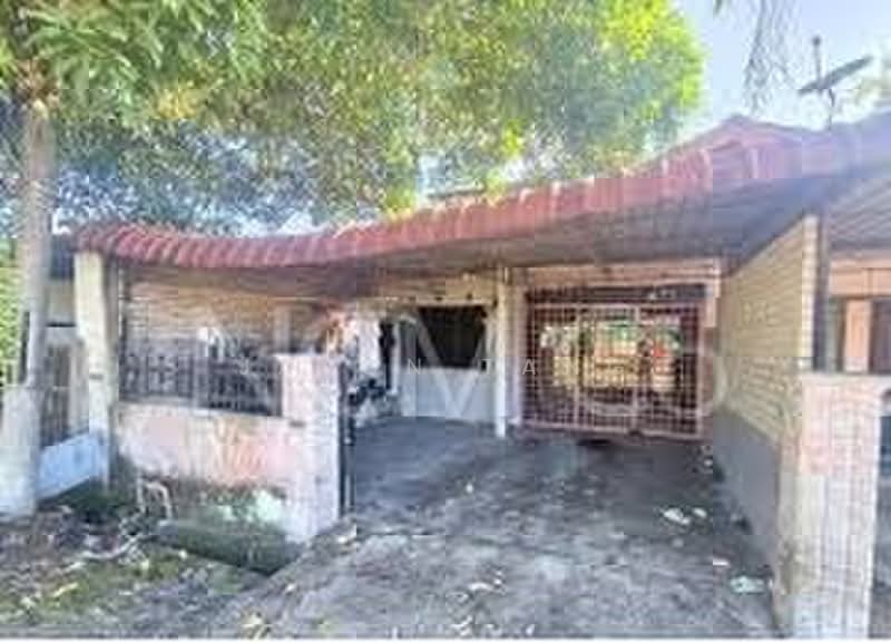 1-storey Terraced House for Sale in Taman Tasek Maju (Simpang Ampat) - Jason Tang - Exterior - PropertyGuru.com.my