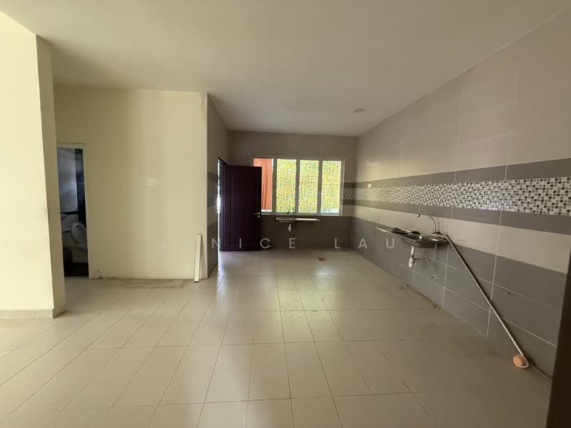Rumah Berkembar untuk Dijual di Bandar Mahkota Cheras (Cheras) - Janice Lau - Kitchen - PropertyGuru.com.my