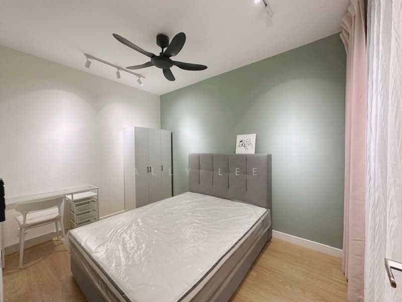 Service Residence for Sale at The New Duo @ Edumetro - Ally Lee - Bedroom - PropertyGuru.com.my