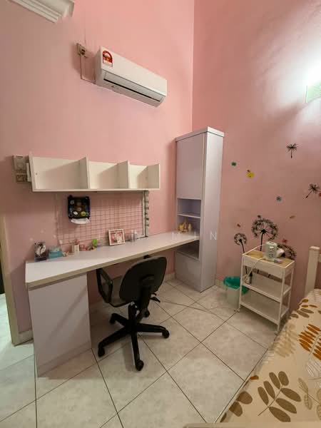 1.5-storey Terraced House for Rent in Taman Pelangi Indah (Ulu Tiram) - Joy Min - Study - PropertyGuru.com.my