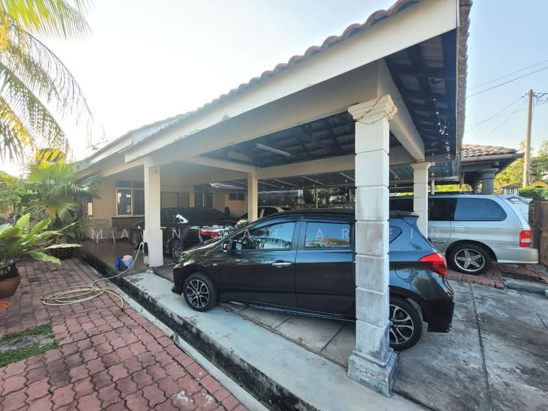 Semi-Detached House for Sale in Sepang (Selangor) - Masnizah Arifin - Exterior - PropertyGuru.com.my