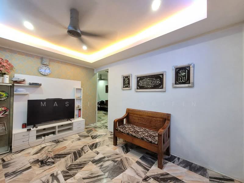 Semi-Detached House for Sale in Sepang (Selangor) - Masnizah Arifin - Living Room - PropertyGuru.com.my