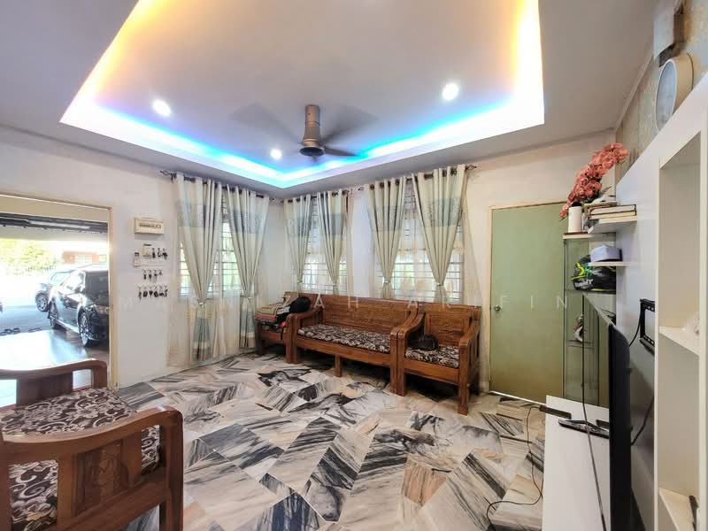Semi-Detached House for Sale in Sepang (Selangor) - Masnizah Arifin - Living Room - PropertyGuru.com.my