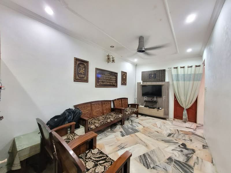 Semi-Detached House for Sale in Sepang (Selangor) - Masnizah Arifin - Living Room - PropertyGuru.com.my