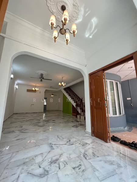 3-storey Terraced House for Sale in Cheras (Selangor) - Ruben Lee - Living Room - PropertyGuru.com.my