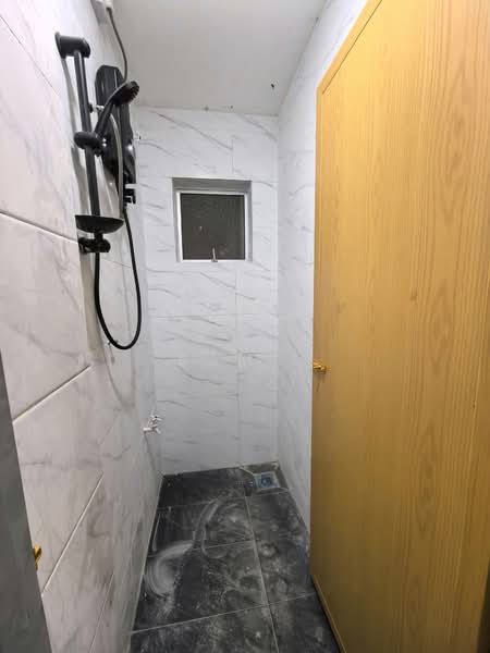 1-storey Terraced House for Sale in Taman Tasek Mewah (Ipoh) - Sam . - Bathroom - PropertyGuru.com.my