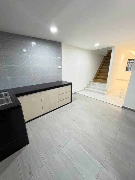 2-storey Terraced House for Sale in Permas Jaya (Johor) - Daniel Yong - Kitchen - PropertyGuru.com.my