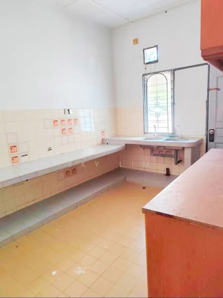 Rumah Berkembar untuk Dijual di Taman Desa Rasah (Rasah) - Sky Lim - Kitchen - PropertyGuru.com.my